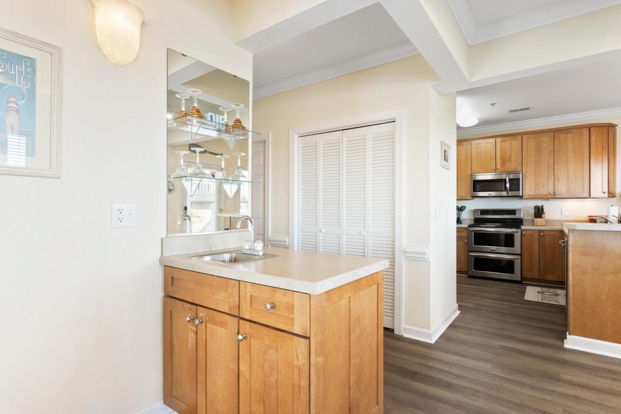 Oceanview 4Br/4Ba Condo, Steps To Beach/Pool オーシャン・アイル・ビーチ エクステリア 写真