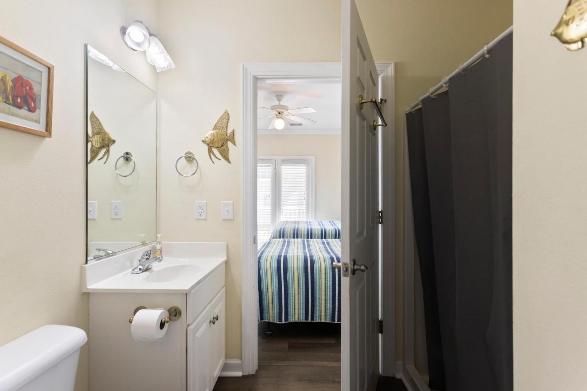 Oceanview 4Br/4Ba Condo, Steps To Beach/Pool オーシャン・アイル・ビーチ エクステリア 写真