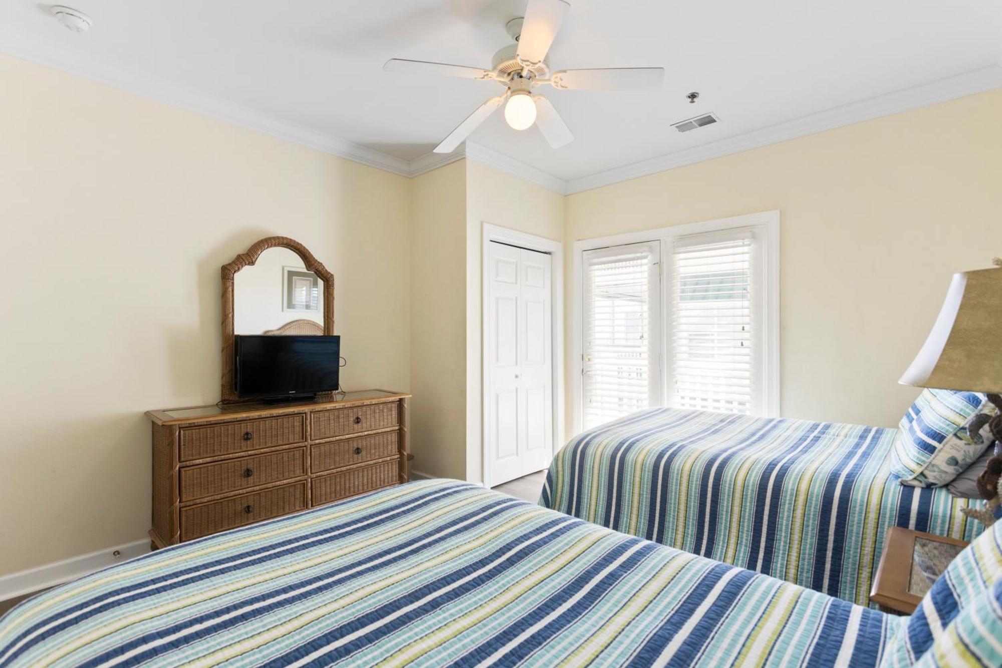 Oceanview 4Br/4Ba Condo, Steps To Beach/Pool オーシャン・アイル・ビーチ エクステリア 写真